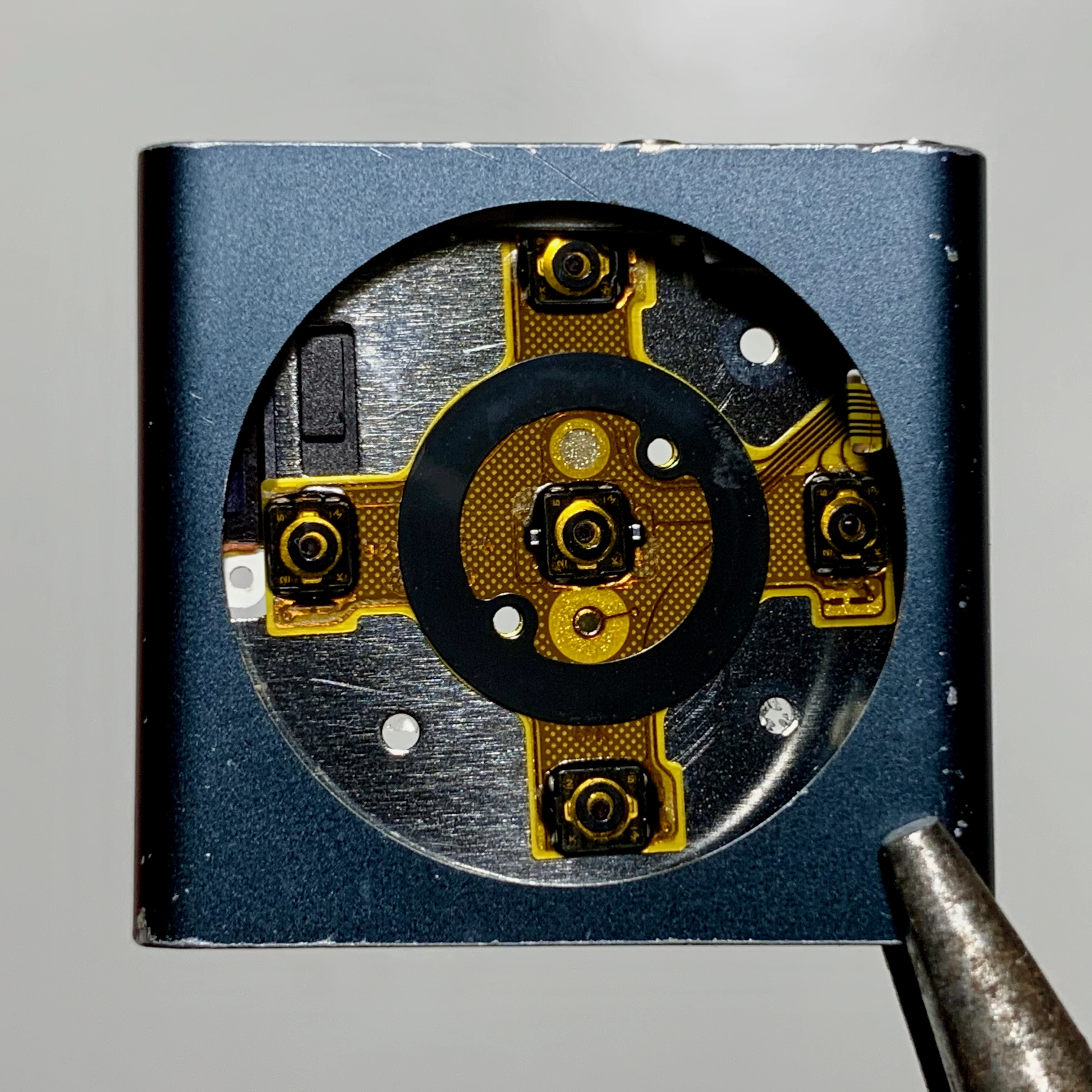 Shuffle Button Mechanism
